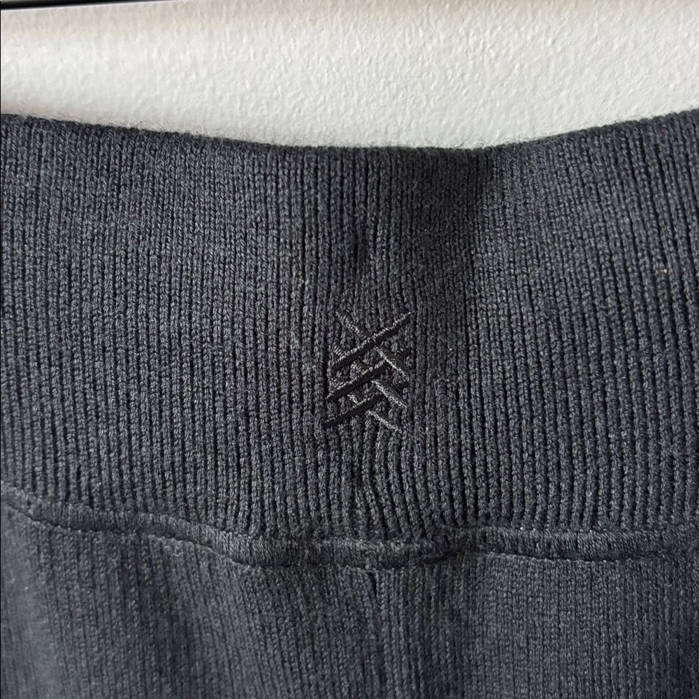 RHONE Daybreak Sweater Black Knit Joggers NWT size M - Picture 7 of 8